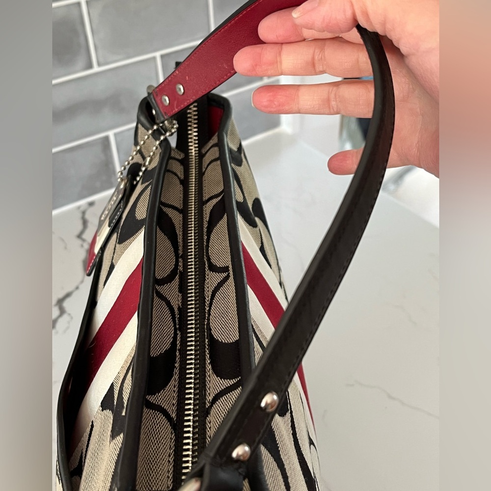 Coach Black and Red Signature Bag - Picture 5 of 16